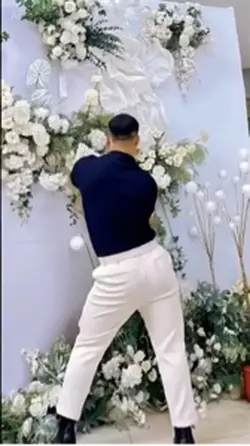 Lắc hông nào