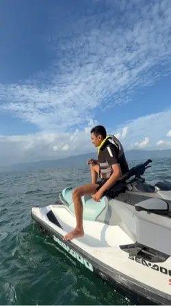 Jet ski
