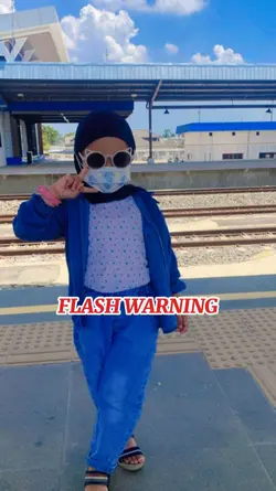 FLASH WARNING