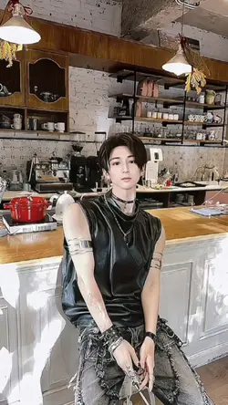 凌晨路燈照著我的疲憊／清唯
