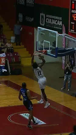Sino kaman dunk