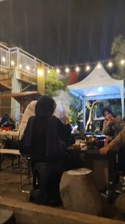 LAGI DI CAFE