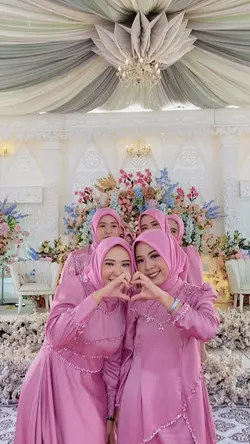 Bridesmaid on duty❤️ 
