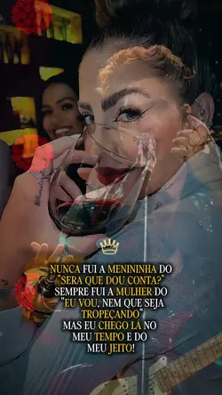 Mulher SEGURA...