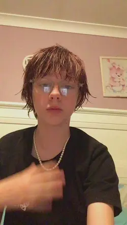 I got a pearl neckla