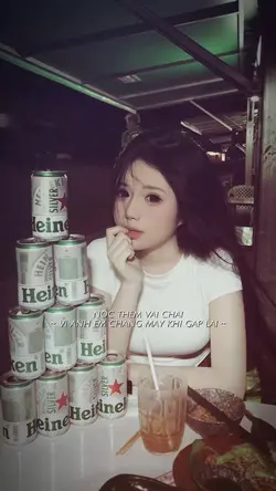 2 ảnh cuốn