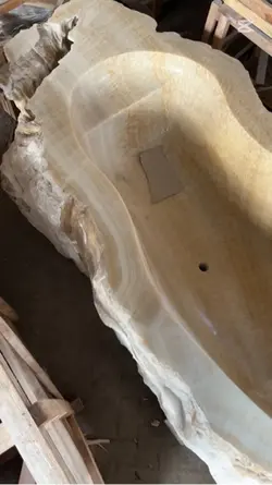 Bathtub onyx