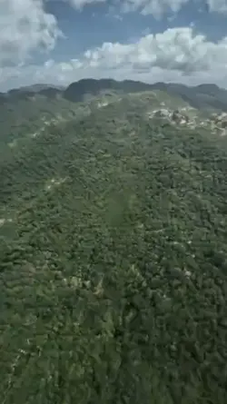 Transisi zoom bumi