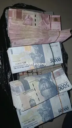segalanya butuh uang