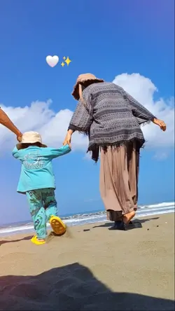pantai beach, family