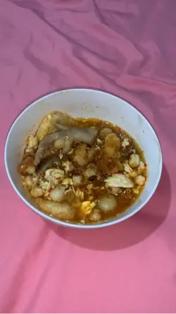 Tetetetete makanan