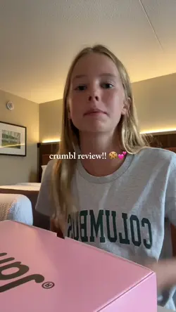 crumbl reviewww