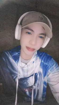 AOM
