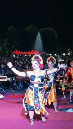 Latian VS Tampil