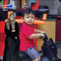 Dibonceng Abe