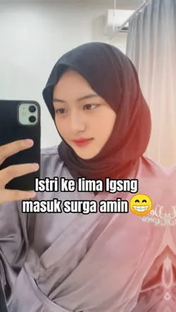 ISTRI PERTAMA