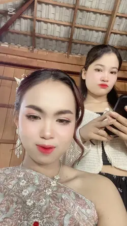 👰🏻‍♀️👰🏻