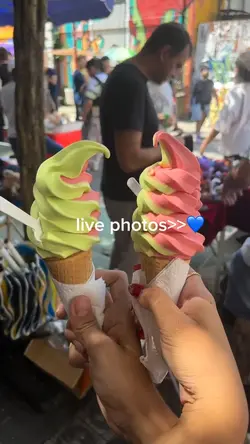 LIVE PHOTOS