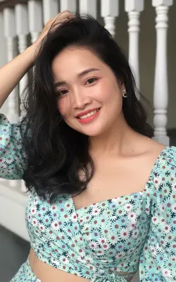 Thôi mĩm cười mặc kệ