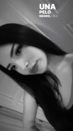 pelo negro 