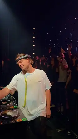 Dj