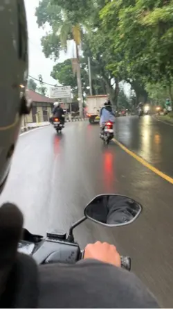 JALAN JALAN WITH DOI