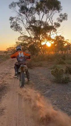 2 stroke 🏍️💨