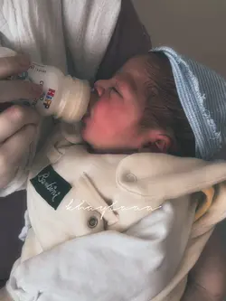 baby sneezing 