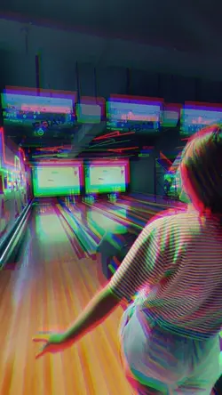 BOWLING