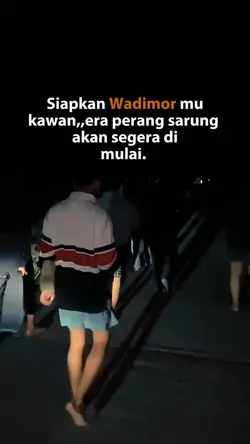 Perang sarung dimula
