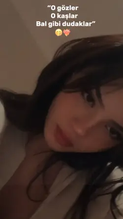 Bak gibi dudaklar💋