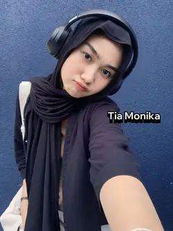 Tia Monika 