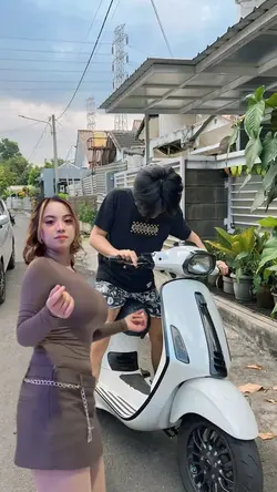 trend ajeng febria