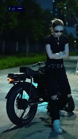Moto rider