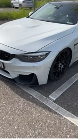 BMW M4 clip