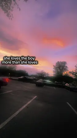girl in the mirro