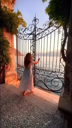 𝑺𝒂𝒓𝒂