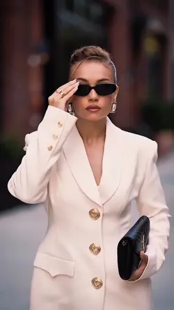 MODEL🤍