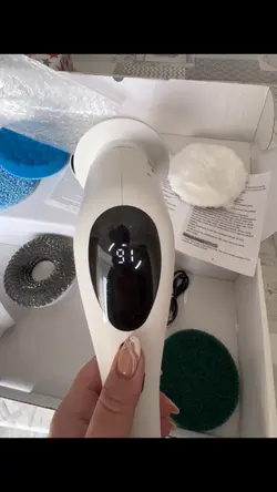 Cleaning bathroom 