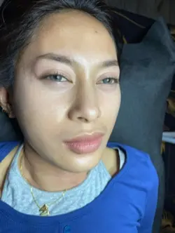 Eyebrow 