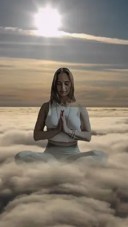 Frau über Wolken. 