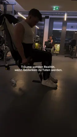 👑🤍
