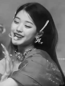 LOOK AT ME 띵~!