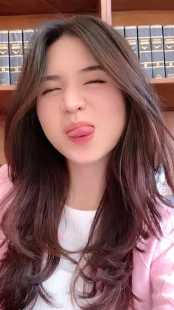 Dia manis dia cantik