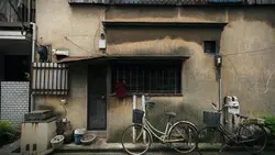 16:9