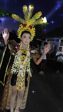 kostum karnaval