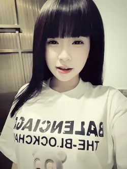 NỬA TRÁI TIM