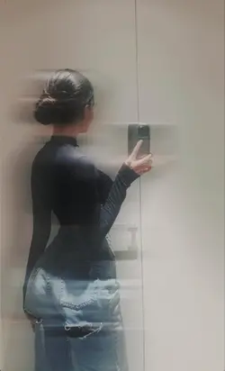 Aesthetic Blur