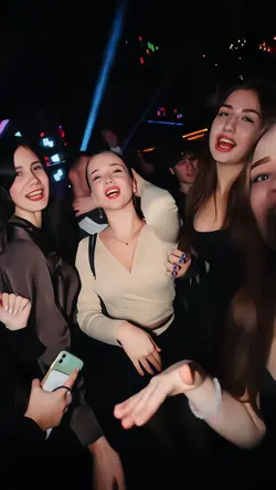 PARTY 8 CLIPS