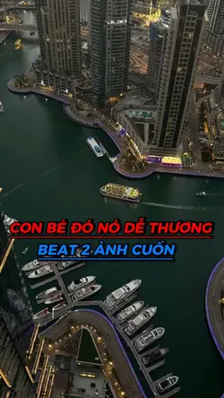 Con bé đó dễ thương